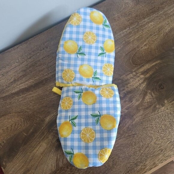 New Martha Stewart Lemon Reversible Kitchen Drying Mats Set of 2 & Mini Mitts - Picture 6 of 7